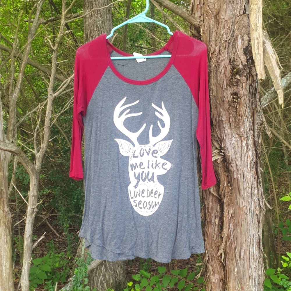 3/4 Sleeve Graphic Slinky Shirt Top "Love me like you love deer season"